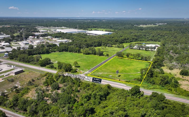 Pictures of Land property located at 0 George Trl, Winter Haven, FL 33880 for sales - image #1