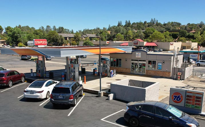 Pictures of Retail property located at 401 Grass Valley Highway, Auburn, CA 95603 for sales - image #1