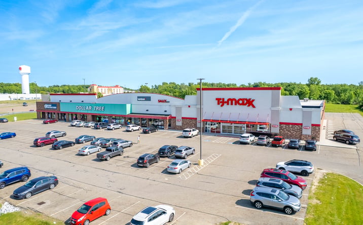 Pictures of Retail property located at 2618 W State St, Alliance, OH 44601 for sales - image #1