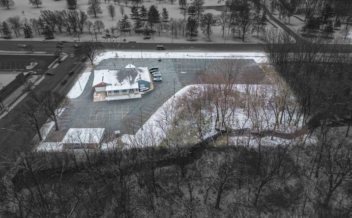 Pictures of Retail property located at 3201 West Jefferson Street, Joliet, IL 60431 for sales - image #1