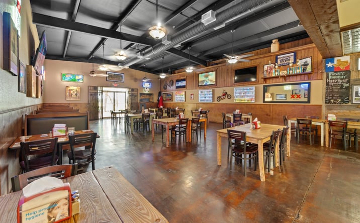 Pictures of Retail property located at 12910 US HIGHWAY 281 N SPRING BRANCH TX 78070-3935, SPRING BRANCH, TX 78070-3935 for sales - image #1