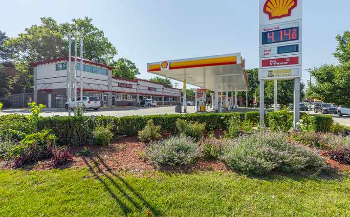 Pictures of Mixed Use, Business for Sale, Retail property located at 1605 S RIVER RD, DES PLAINES, IL 60018 for sales - image #1