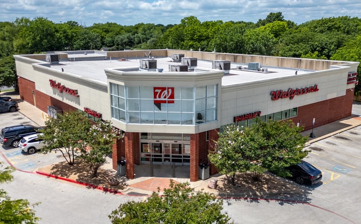 Pictures of Retail property located at 1201 Ferris Ave, Waxahachie, TX 75165 for sales - image #1