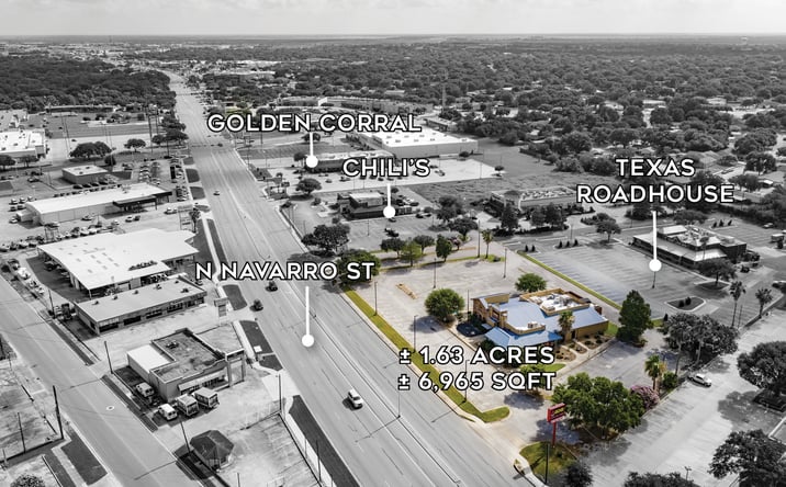 Pictures of Retail property located at 4904 N NAVARRO ST, VICTORIA, TX 77904-2014 for sales - image #1