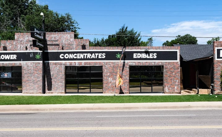 Pictures of Mixed Use property located at 8703 North Western Avenue, Oklahoma City, OK 73114 for sales - image #1