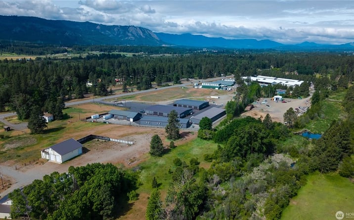 Pictures of Retail property located at 4081 SR 970 #A5, Cle Elum, WA 98922 for sales - image #1