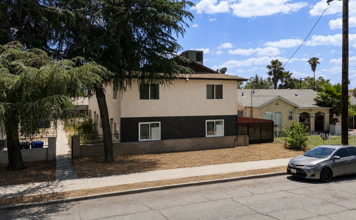 Pictures of Multifamily property located at 221 E 19TH ST, SAN BERNARDINO, CA 92404 for sales - image #1