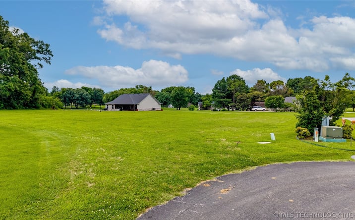Pictures of Land, Multifamily property located at 451657 Southern Hills, Afton, OK 74331 for sales - image #1