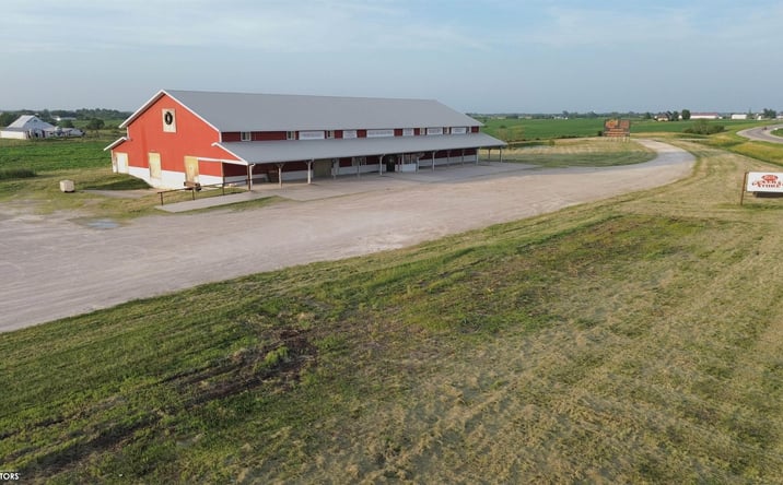 Pictures of Retail, Industrial property located at 17192 Highway 2, Bloomfield, IA 52537 for sales - image #1