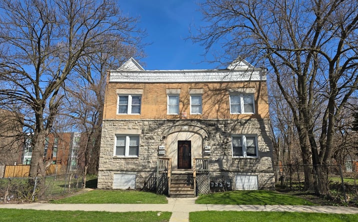 Pictures of Multifamily property located at 5621 S Green Street, Chicago, IL 60621 for sales - image #1