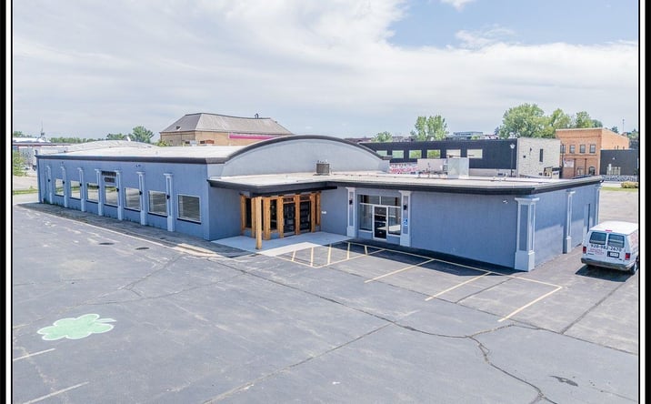 Pictures of Special Purpose property located at 210 Wisconsin Street, New London, WI 54961-1172 for sales - image #1
