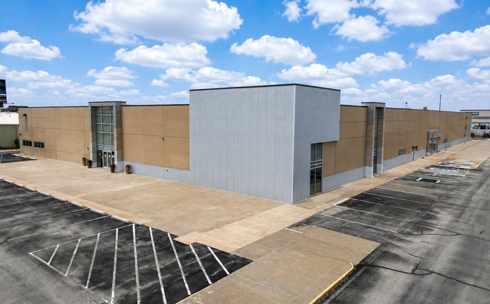 Pictures of Office property located at 4006 West Loop 289 Access Road, Lubbock, TX 79407 for sales - image #1