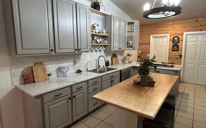Pictures of Multifamily property located at 108 Horton Circle, Ruidoso, NM 88345 for sales - image #1