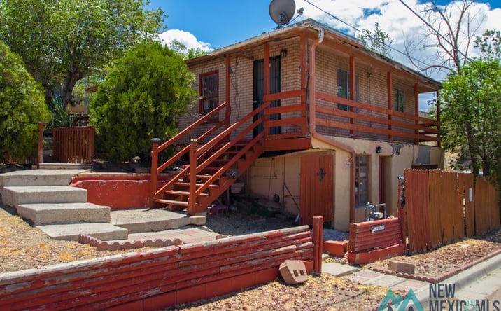 Pictures of Multifamily property located at 706 & 708 1st Street, Gallup, NM 87301 for sales - image #1