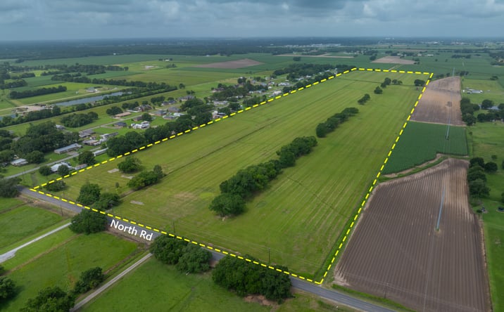 Pictures of Land property located at 12600 North Road, Erath, LA 70533 for sales - image #1