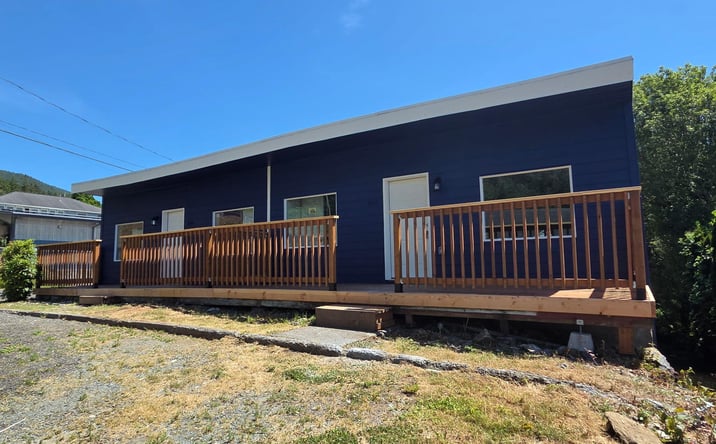 Pictures of Multifamily property located at 306 8th Street #306 / 308, Garibaldi, OR 97118 for sales - image #1