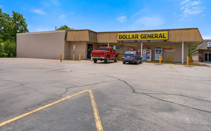 Pictures of Retail property located at 403 JACK ROUSH WAY, MANCHESTER, OH 45144-1470 for sales - image #1
