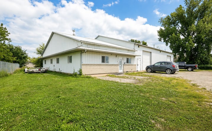 Pictures of Office property located at 235 GARFIELD ST, CARLISLE, IA 50047-7602 for sales - image #1