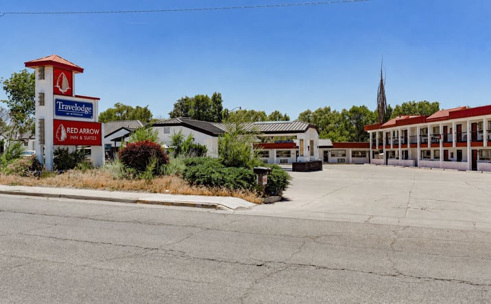 Pictures of Hospitality property located at 1702 E Main St, Montrose, CO 81401 for sales - image #1