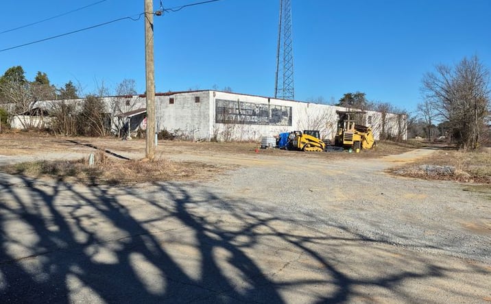 Pictures of Industrial property located at 114 Green Lane, Madisonville, TN 37354 for sales - image #1