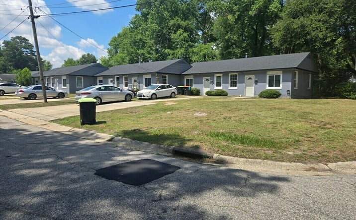 Pictures of Multifamily property located at 1001 W Orange St, Fayetteville, NC 28301 for sales - image #1