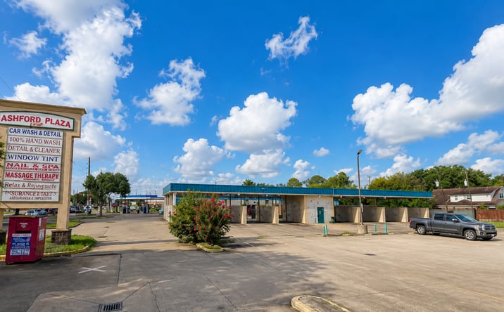 Pictures of Retail property located at 3146 South Dairy Ashford Road, Houston, TX 77082 for sales - image #1