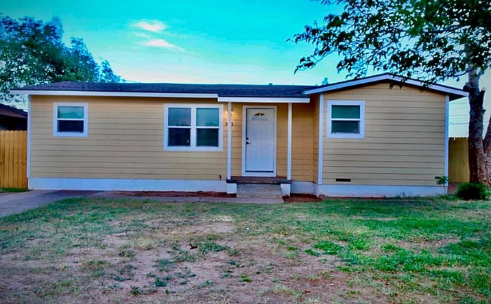 Pictures of Land property located at 913 WAVERLY DR, MIDLAND, TX 79703-7030 for sales - image #1