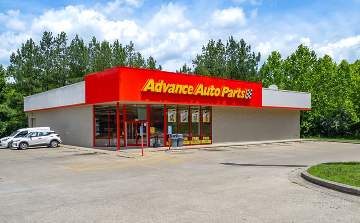 Pictures of Retail property located at 909 Broadway, Beattyville, KY 41311 for sales - image #1
