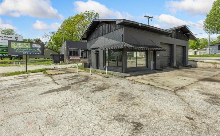 Pictures of Mixed Use property located at 608 & 610 W Wilson Avenue, Harrison, AR 72601 for sales - image #1
