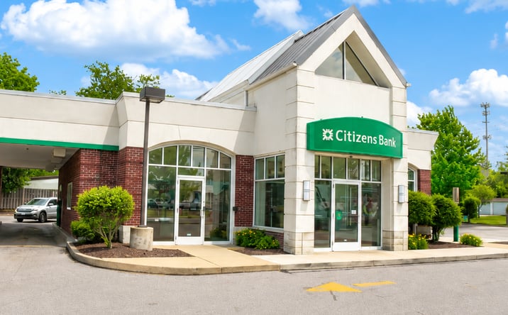 Pictures of Retail property located at 435 Broadway Ave, Bedford, OH 44146 for sales - image #1