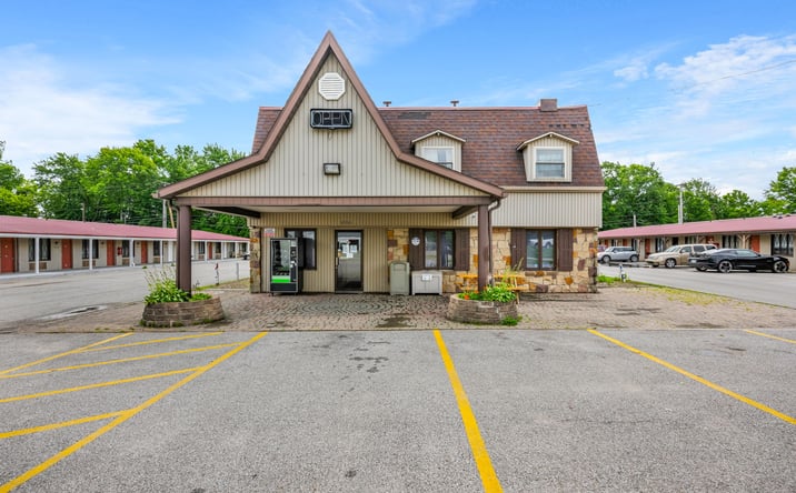 Pictures of Hospitality property located at 2321 Southgate Parkway, Cambridge, OH 43725 for sales - image #1