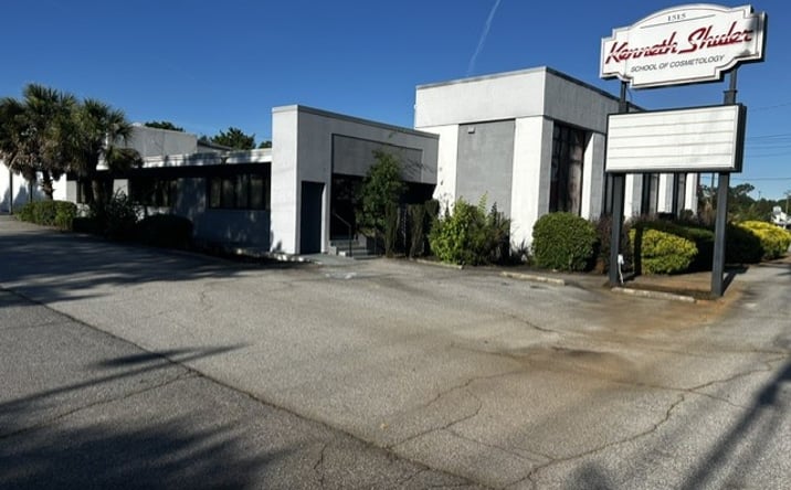 Pictures of Retail property located at 1515-1517 John B. White Sr. Blvd, Spartanburg, SC 29301 for sales - image #1
