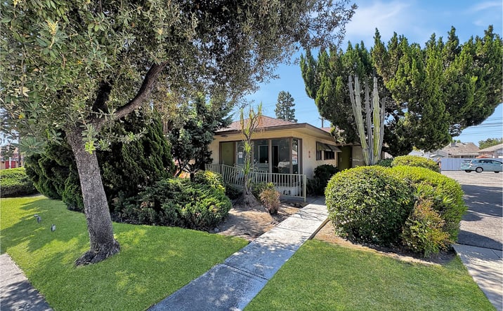 Pictures of Office property located at 166 E Foothill Blvd, Arcadia, CA 91006 for sales - image #1