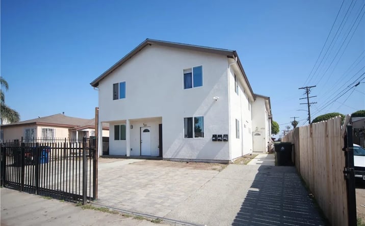 Pictures of Multifamily property located at 1019 E 84th Place, Los Angeles, CA 90001 for sales - image #1