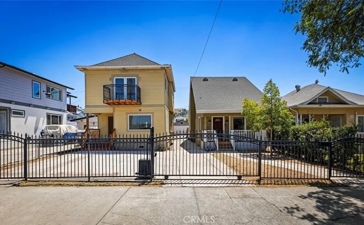 Pictures of Multifamily property located at 2676 Workman, Los Angeles, CA 90031 for sales - image #1