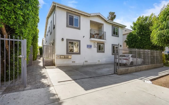 Pictures of Multifamily property located at 211 S Hoover Street, Los Angeles, CA 90004 for sales - image #1