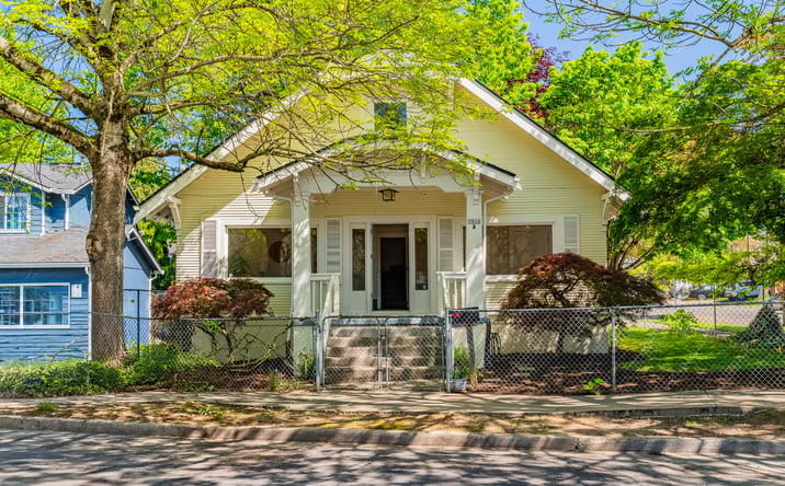 Pictures of Multifamily property located at 9806 N MIDWAY AVE, PORTLAND, OR 97203 for sales - image #1