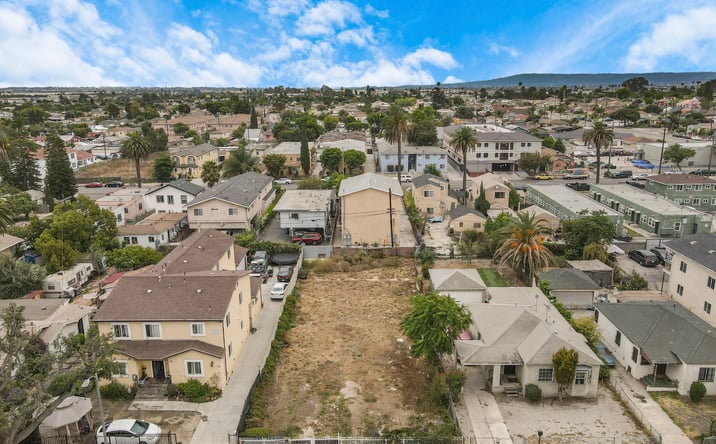 Pictures of Multifamily property located at 132 E 119th, Los Angeles, CA 90061 for sales - image #1