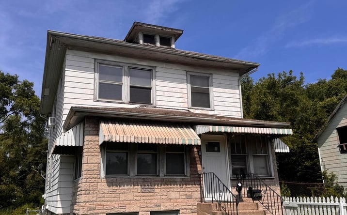 Pictures of Multifamily property located at 564 Carolina Street, Gary, IN 46402 for sales - image #1
