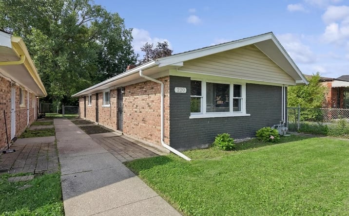 Pictures of Multifamily property located at 220 W 155th Street, Harvey, IL 60426 for sales - image #1