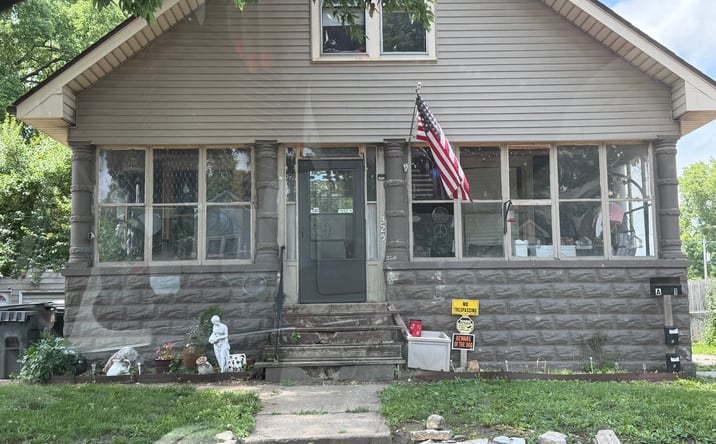 Pictures of Multifamily property located at 325 S Capitol Street, Pekin, IL 61554 for sales - image #1