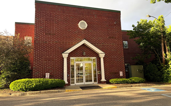 Pictures of Office property located at 371 Broadway 371, Kingston, NY 12401 for sales - image #1