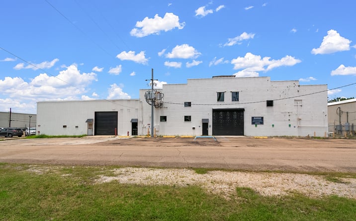 Pictures of Industrial, Special Purpose property located at 250 East Willow Street, Ponchatoula, LA 70454 for sales - image #1