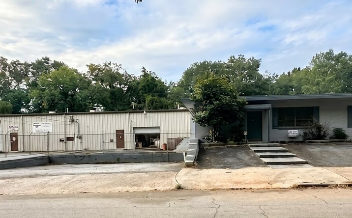 Pictures of Industrial property located at 804 & 808 Avon Avenue, Atlanta, GA 30310 for sales - image #1