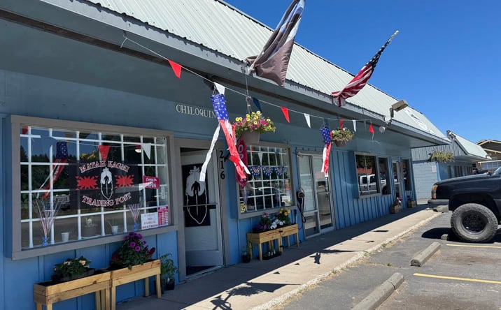 Pictures of Retail property located at 212 South 1st Avenue, Chiloquin, OR 97624 for sales - image #1