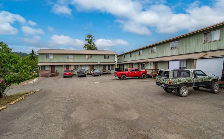 Pictures of Multifamily property located at 275 Rose Avenue, Winston, OR 97496 for sales - image #1