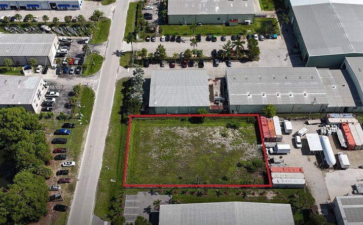 Pictures of Land property located at 2513 NE NINTH AVE, CAPE CORAL, FL 33909-2917 for sales - image #1