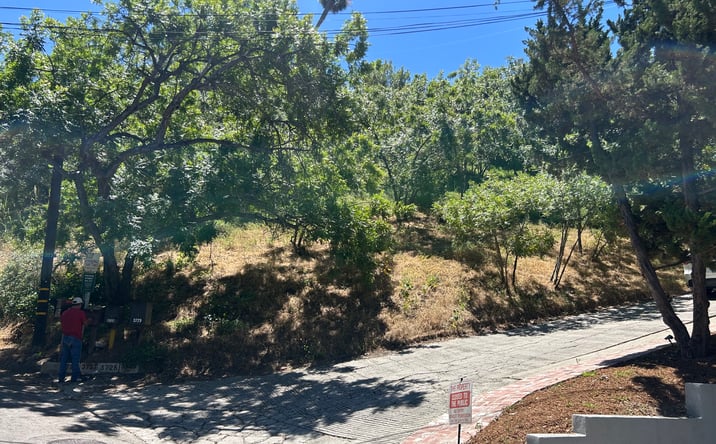 Pictures of Land property located at 3721 Ventura Canyon Avenue, Los Angeles, CA 91423 for sales - image #1