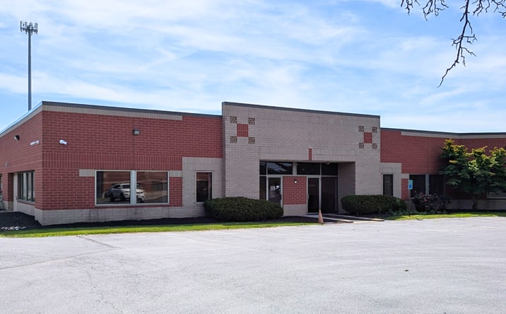 Pictures of Office property located at 6405 Flank Drive, Harrisburg, PA 17112 for sales - image #1