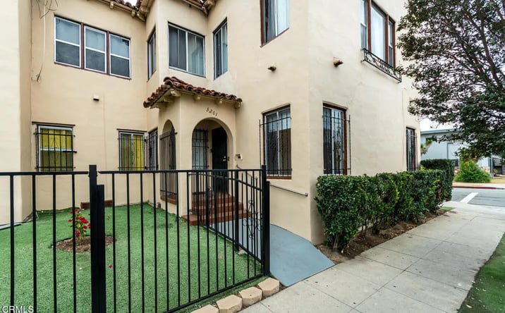 Pictures of Multifamily property located at 3201 W 21st Street, Los Angeles, CA 90018 for sales - image #1